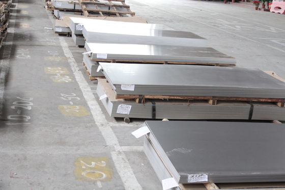 ASTM 300-Serie Martensitische Edelstahl Korrosionsbeständigkeit Breite 1000 - 2000 mm Polierte Oberfläche
